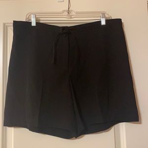 Harold’s Black Shorts Size 10